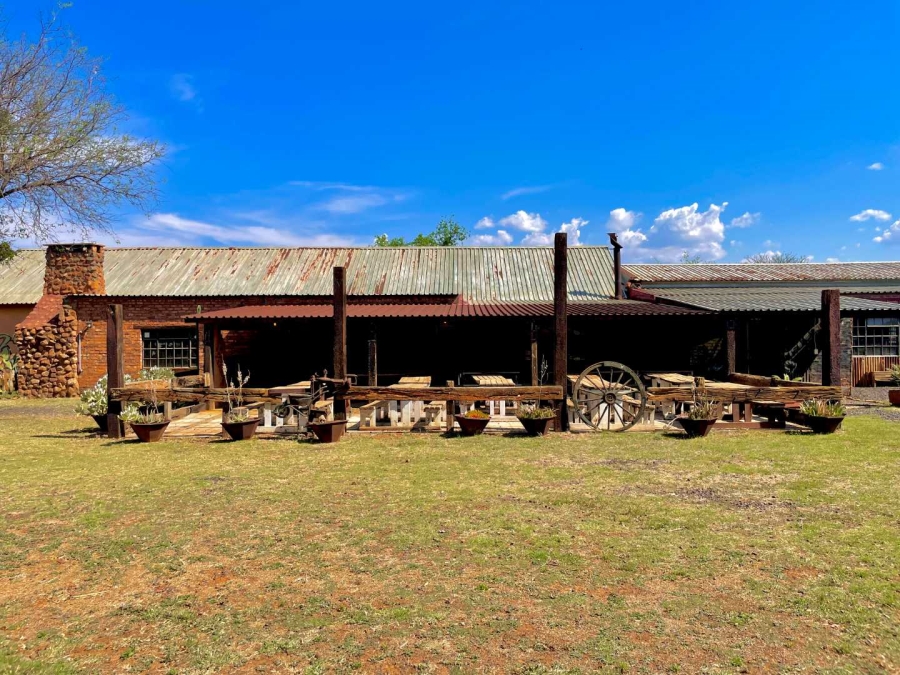 Commercial Property for Sale in Melodie North West
